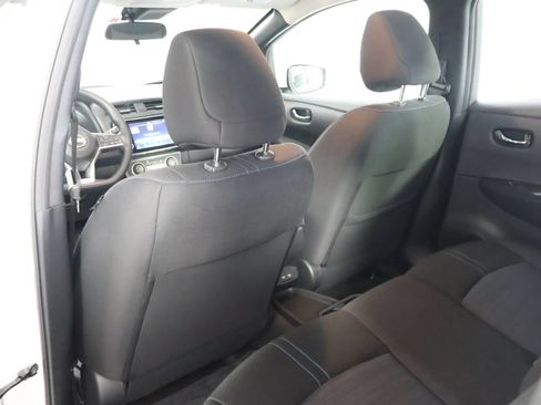 Used 2025 Nissan Leaf S FWD image 41