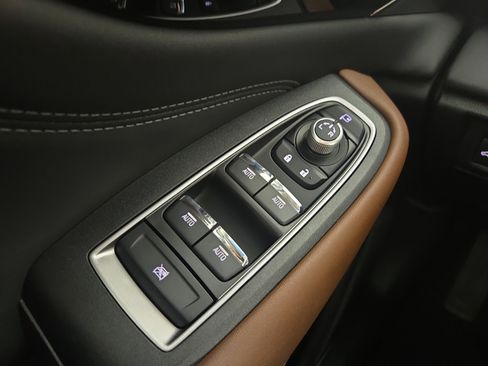 Used 2020 Subaru Outback Touring image 32