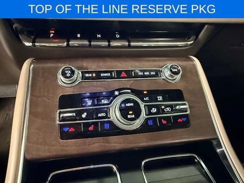 Used 2023 Lincoln Aviator Reserve w/ Equipment Group 201A RWD image 25