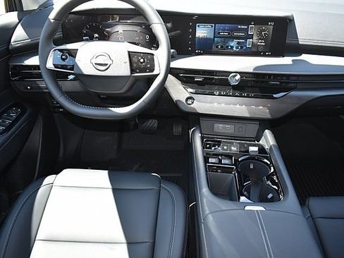 New 2025 Nissan Murano SV w/ Cargo Package AWD/4WD image 11
