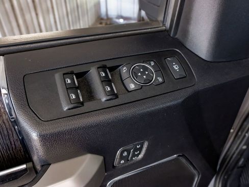 Used 2021 Ford F250 Lariat w/ Tremor Off-Road Package image 44