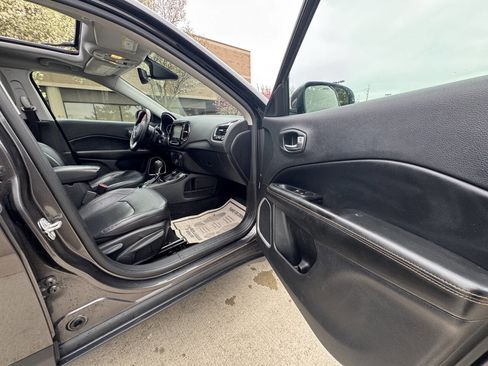 Used 2019 Jeep Compass Limited AWD/4WD image 21
