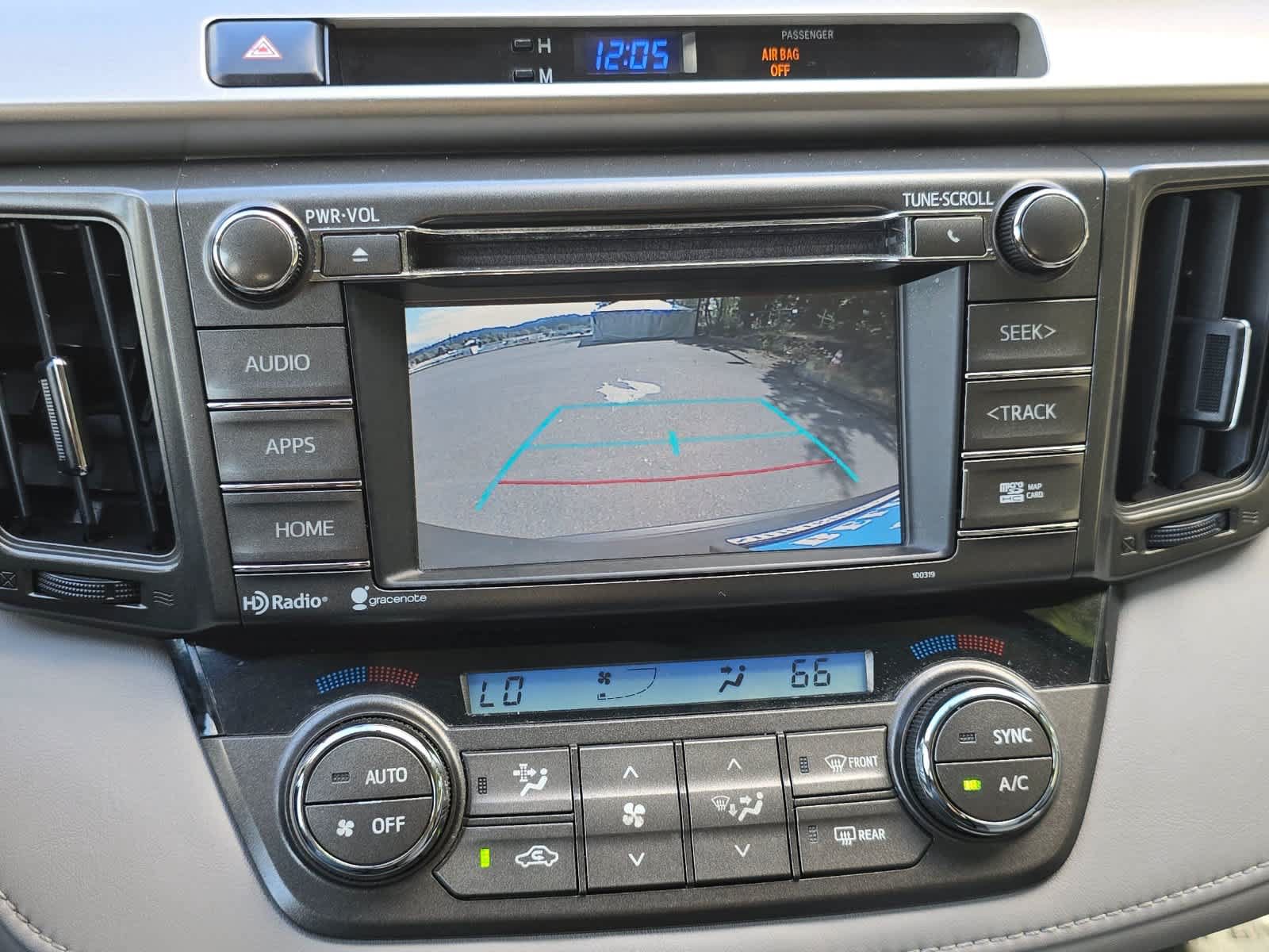 Used 2015 Toyota RAV4 XLE AWD/4WD image 12
