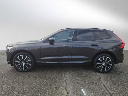 Certified 2025 Volvo XC60 B5 Plus AWD/4WD image 7
