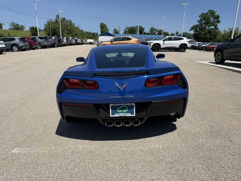 Used 2019 Chevrolet Corvette Stingray Coupe w/ Battery Protection Package RWD image 5