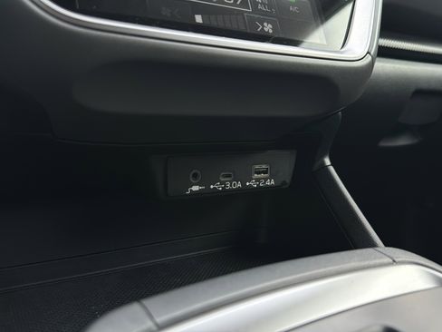 Certified 2025 Subaru Crosstrek 2.0i Premium image 18