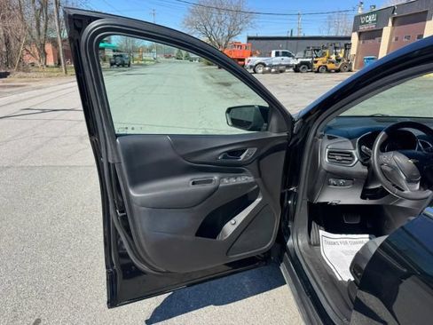 Used 2019 Chevrolet Equinox LT AWD/4WD image 11
