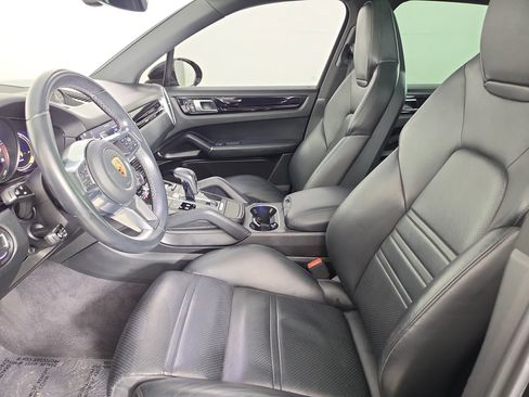 Used 2019 Porsche Cayenne E-Hybrid AWD/4WD image 14