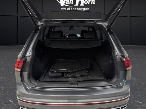 Used 2024 Volkswagen Tiguan SEL R-Line image 15