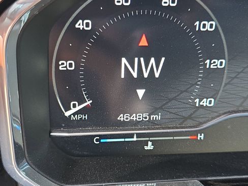 Used 2024 GMC Sierra 2500 SLE image 15