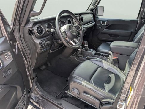 Used 2021 Jeep Wrangler Unlimited Sahara w/ Safety Group AWD/4WD image 28
