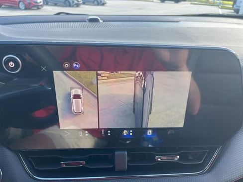 New 2026 Chevrolet Equinox RS w/ Convenience Package III FWD image 31
