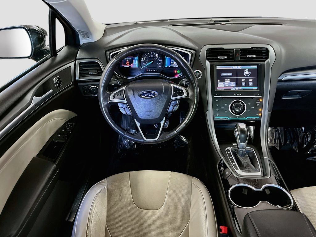 Used 2015 Ford Fusion Titanium FWD image 23