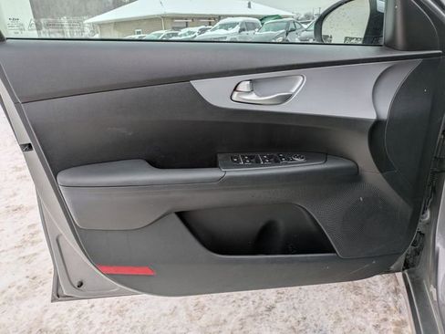 Used 2024 Kia Forte LXS image 6