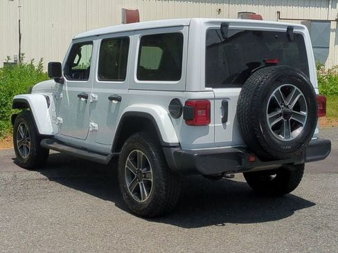 Used 2023 Jeep Wrangler Unlimited Sahara w/ Safety Group AWD/4WD image 8