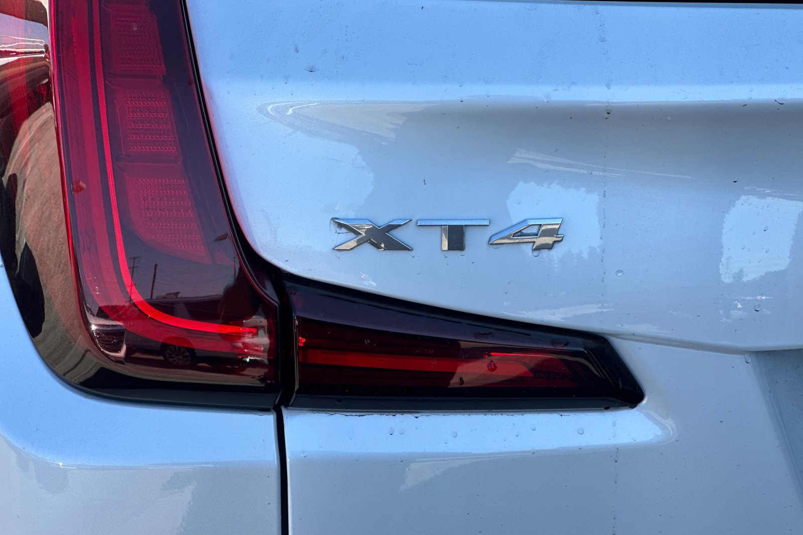Used 2024 Cadillac XT4 Luxury FWD image 36