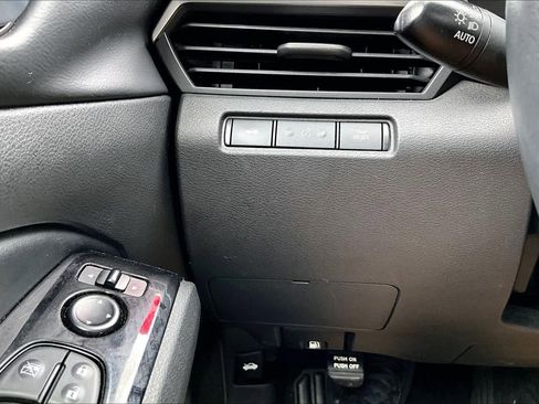 Used 2024 Nissan Altima 2.5 SR image 36