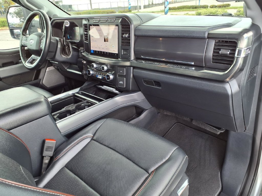 Used 2024 Ford F250 Lariat w/ Black Appearance Package AWD/4WD image 12