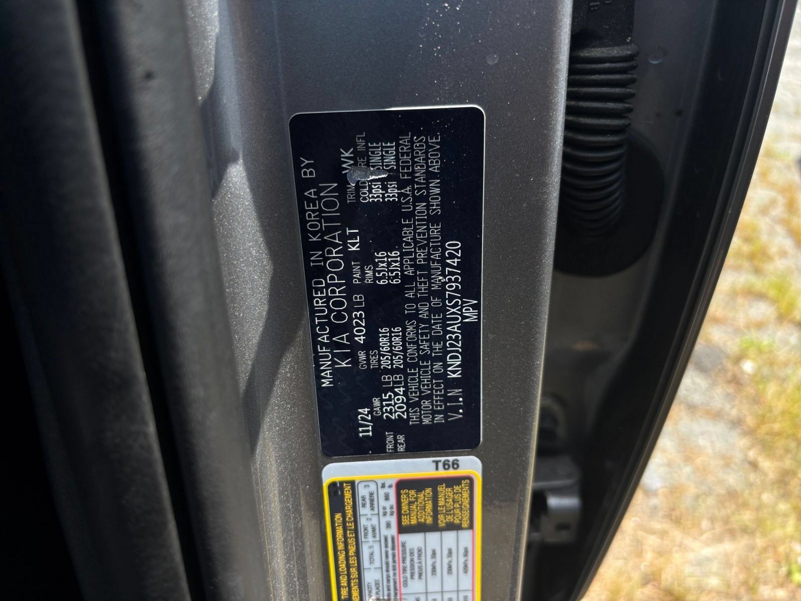 Used 2025 Kia Soul LX w/ LX Technology Package FWD image 22