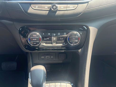 Used 2021 Buick Encore GX Select w/ Advanced Technology Package AWD/4WD image 22