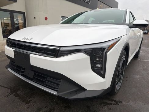 New 2025 Kia K4 EX image 13