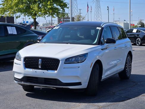 Certified 2022 Lincoln Corsair AWD w/ Premium Package image 3