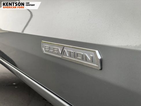 Used 2023 GMC Canyon Elevation w/ Elevation Premium Package AWD/4WD image 15