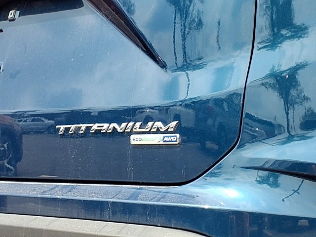 Used 2020 Ford Edge Titanium w/ Equipment Group 301A AWD/4WD image 29