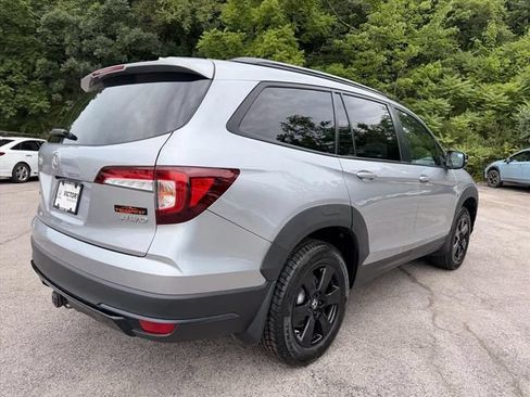 Used 2022 Honda Pilot TrailSport image 4