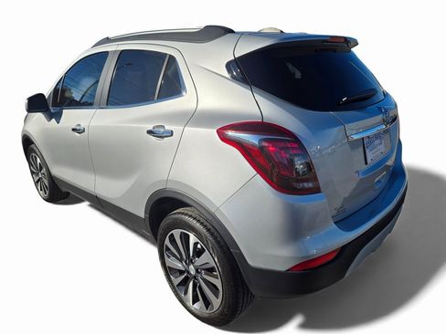 Used 2022 Buick Encore Preferred w/ Safety Package image 3