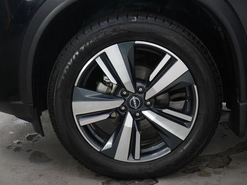 Used 2023 Nissan Rogue SL image 31