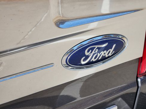 Used 2022 Ford F150 Platinum w/ Equipment Group 701A High image 12