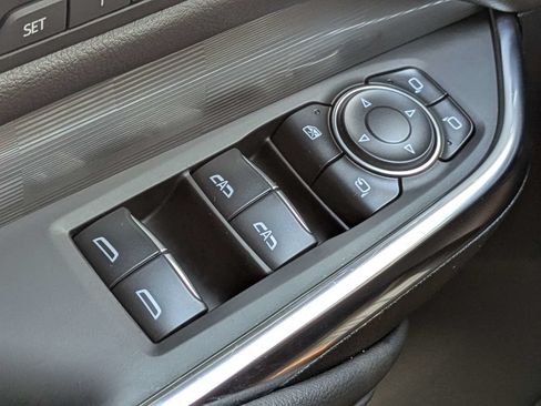 Used 2024 Cadillac XT4 Premium Luxury FWD image 28