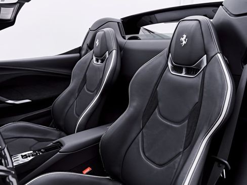 Used 2024 Ferrari 296 GTS RWD image 65