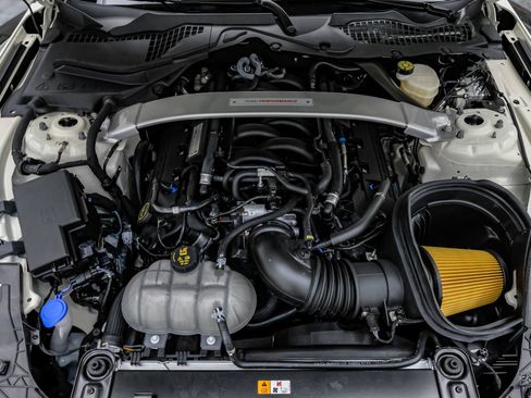 Used 2020 Ford Mustang Shelby GT350R w/ GT350R Equipment Group 920A RWD image 3