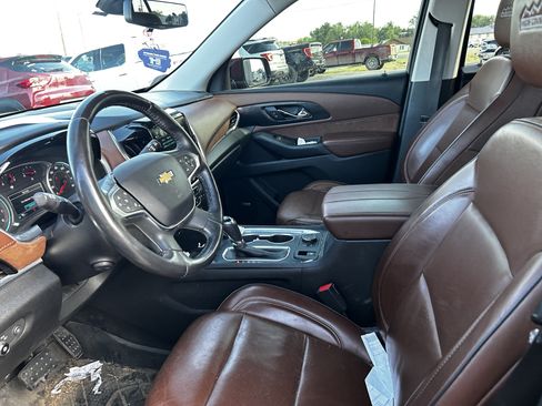 Used 2018 Chevrolet Traverse High Country AWD/4WD image 9