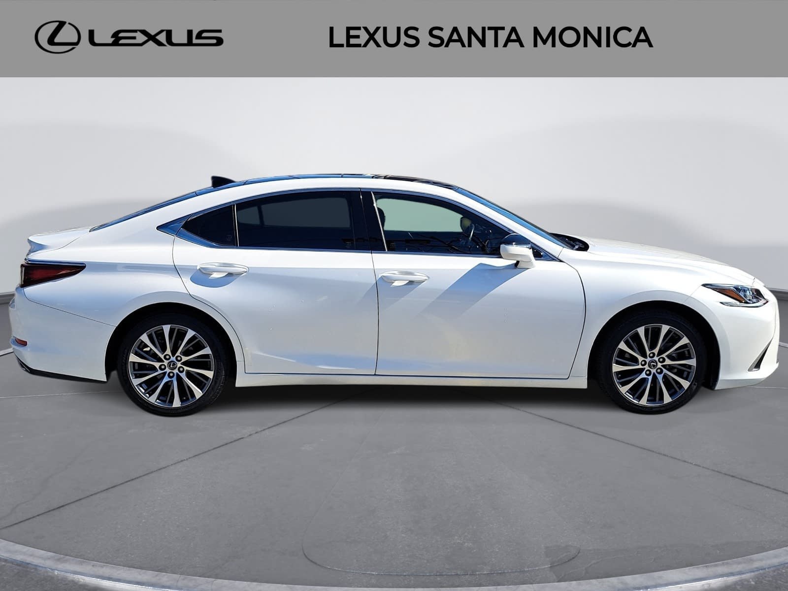 Used 2019 Lexus ES 350 w/ Premium Package FWD image 4