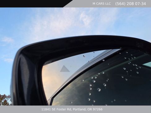 Used 2024 Chrysler Pacifica Limited FWD image 22