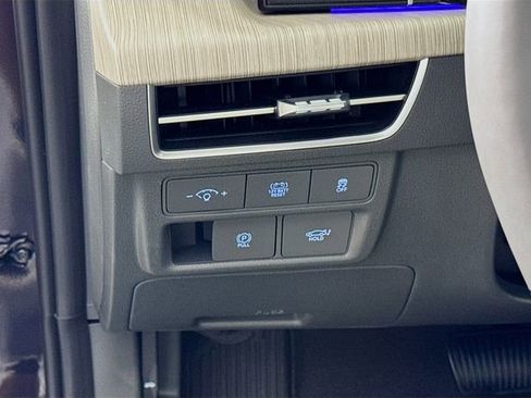 New 2025 Hyundai Sonata Limited image 15