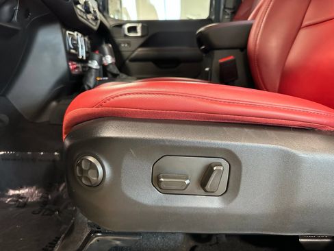 Used 2024 Jeep Wrangler Unlimited Rubicon 392 AWD/4WD image 15