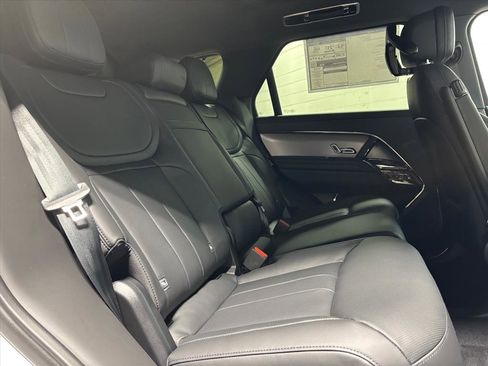 New 2025 Land Rover Range Rover Sport Dynamic SE image 38