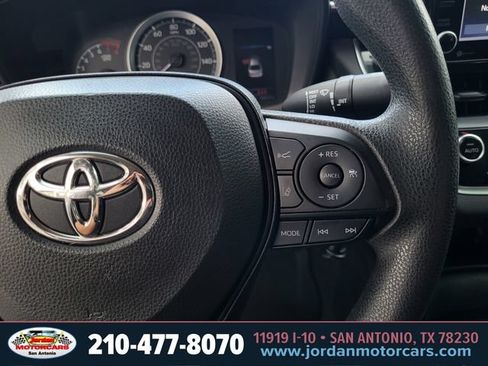 Used 2022 Toyota Corolla LE FWD image 26