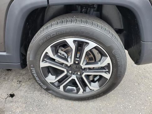 Used 2022 Jeep Compass Limited image 28