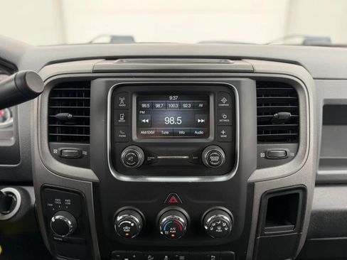 Used 2018 RAM 2500 Tradesman w/ Chrome Appearance Group AWD/4WD image 18