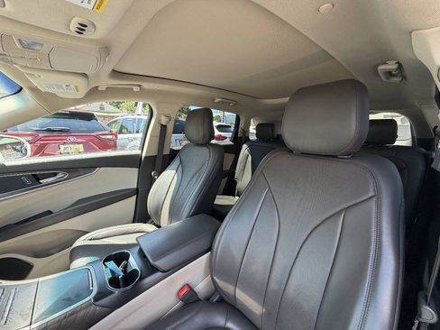 Used 2020 Lincoln Nautilus Reserve w/ Cargo Utility Package AWD/4WD image 13