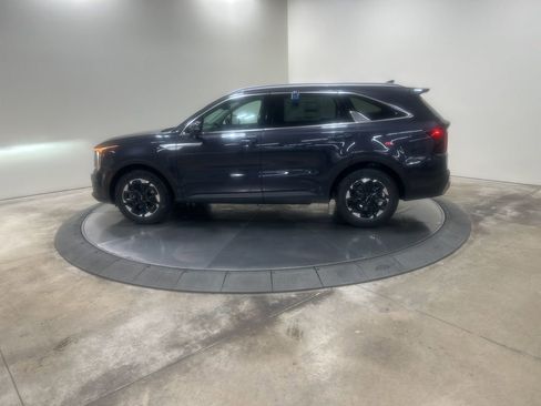 New 2026 Kia Sorento S w/ S Panoramic Sunroof Package FWD image 9