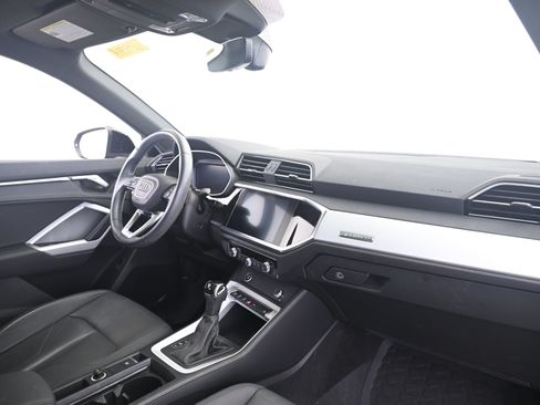 Used 2021 Audi Q3 2.0T Premium w/ Convenience Package AWD/4WD image 22