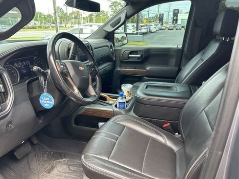 Used 2019 Chevrolet Silverado 1500 High Country w/ High Country Premium Package image 5