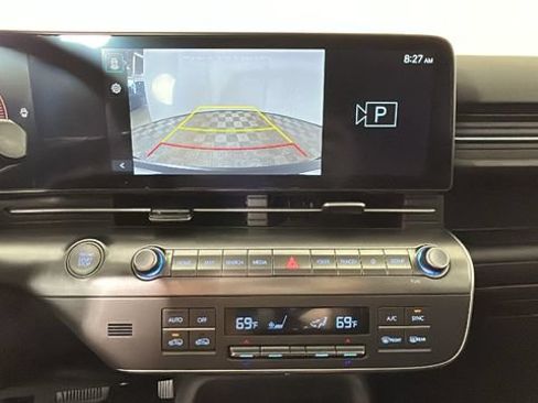 Certified 2025 Hyundai Kona SEL FWD image 24