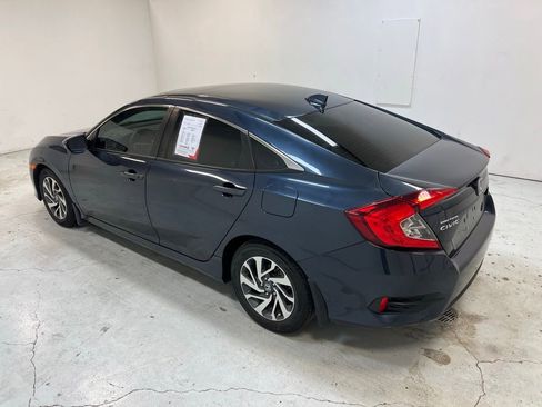 Used 2017 Honda Civic EX image 4